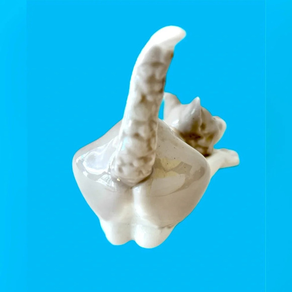 Llardo Attentive Cat Animals Domestic by LLADRO. - Picture 5 of 8